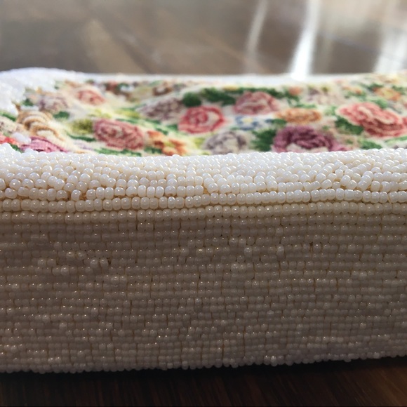 Vintage Needlepoint Tapestry Beaded Hand Bag Purse - Picture 15 of 16